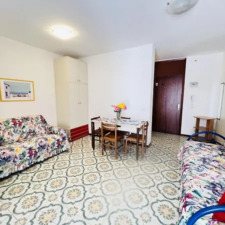 Apartman Seafront With Terrace