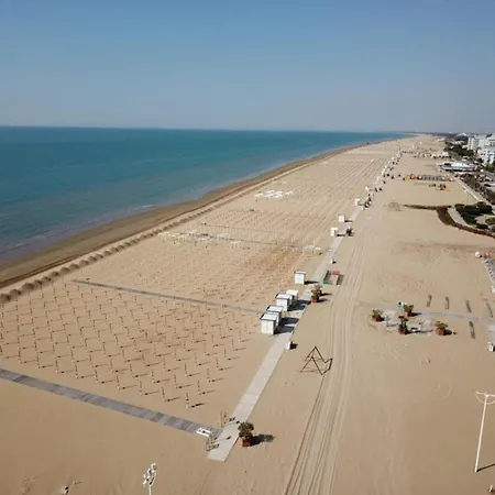 Seafront With Terrace Lägenhet