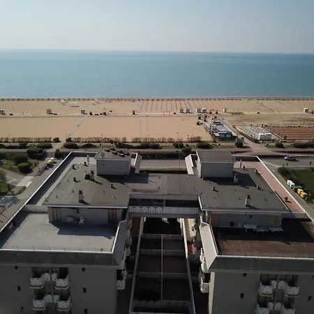 Daire Seafront With Terrace